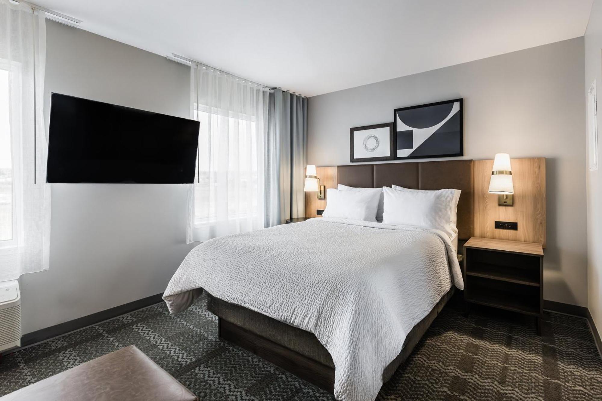 Staybridge Suites - Dawson Creek By Ihg מראה חיצוני תמונה