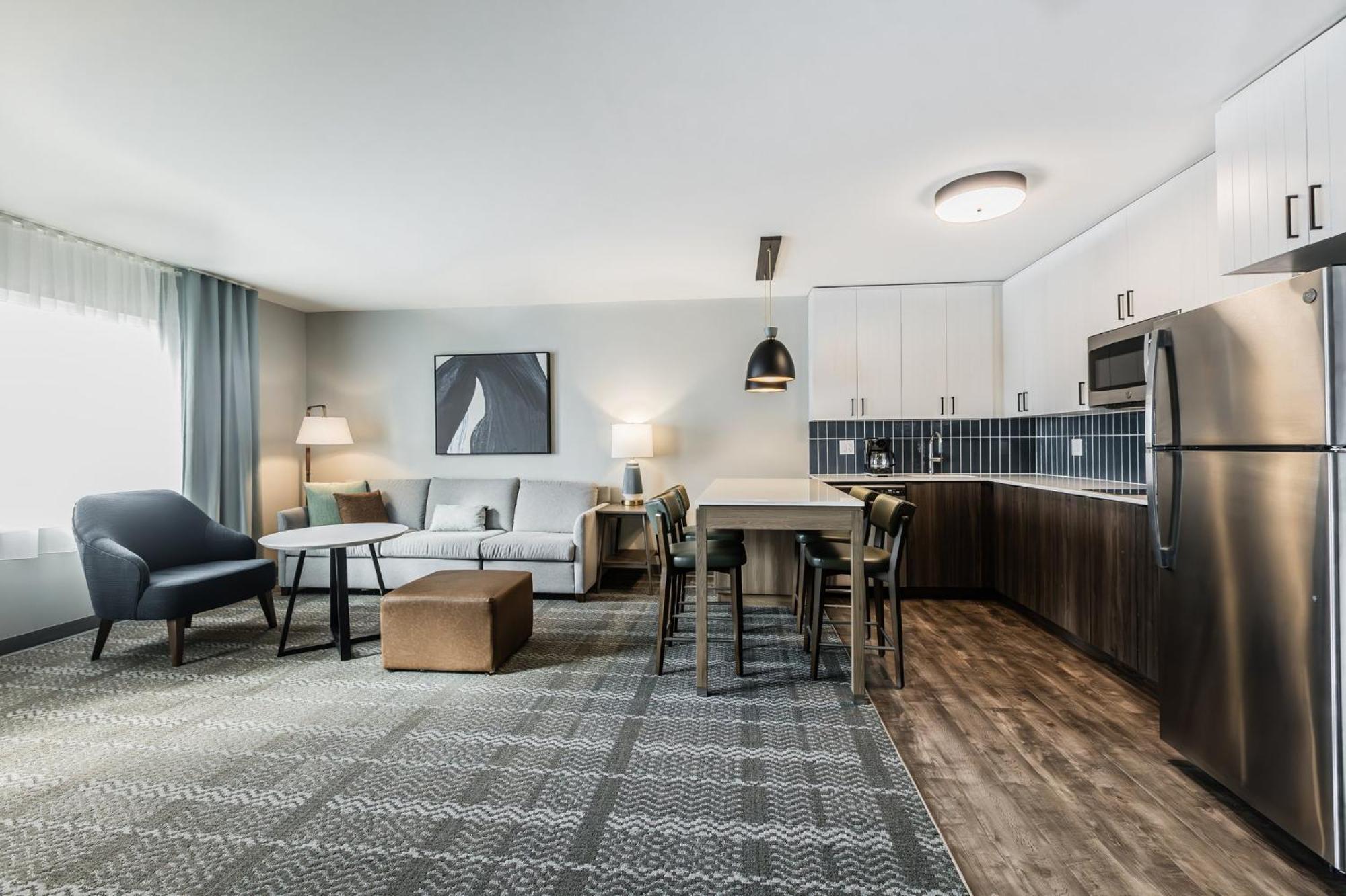 Staybridge Suites - Dawson Creek By Ihg מראה חיצוני תמונה