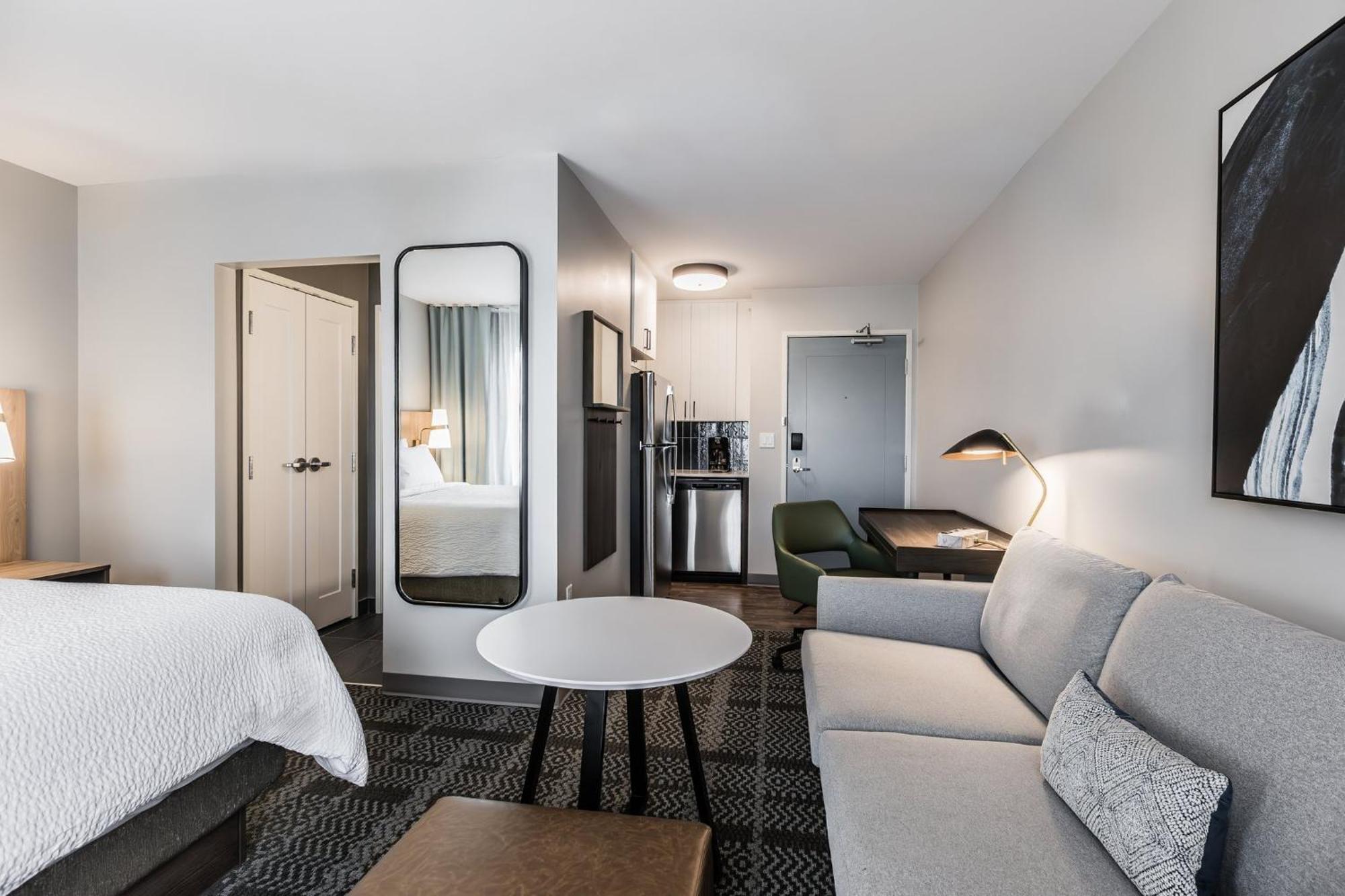 Staybridge Suites - Dawson Creek By Ihg מראה חיצוני תמונה